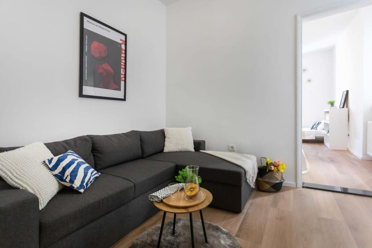 Niko And Sofia'S Apartment Urban Stay Ζάγκρεμπ Εξωτερικό φωτογραφία